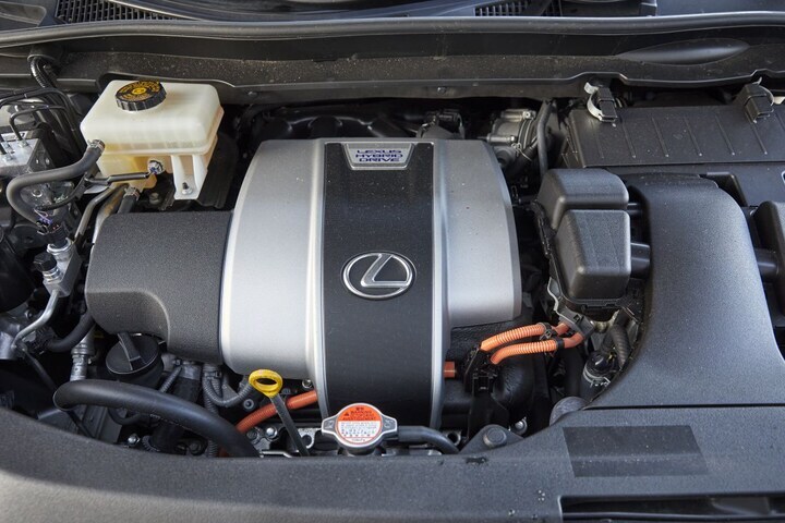 Audi Q7 - Lexus RX 450h