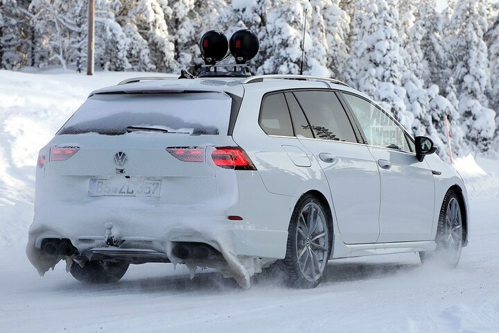 Spyshots Volkswagen Golf Variant R