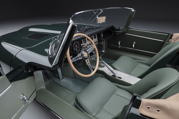 Jaguar E-type 60