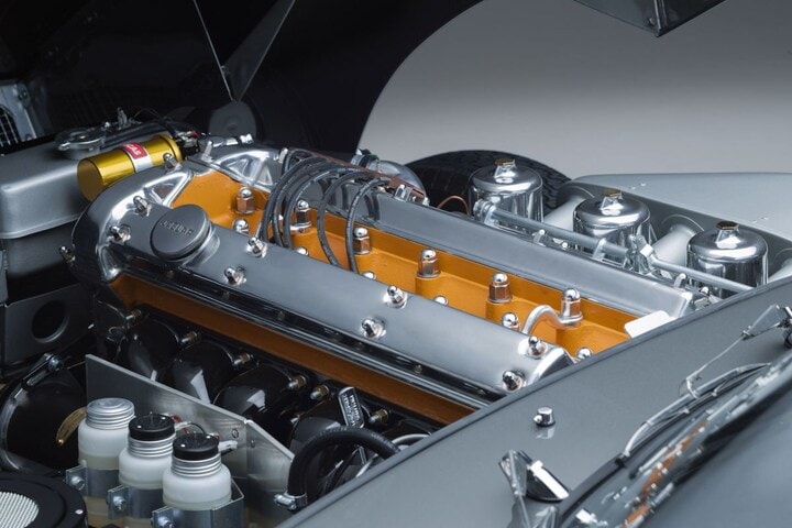 Jaguar E-type 60