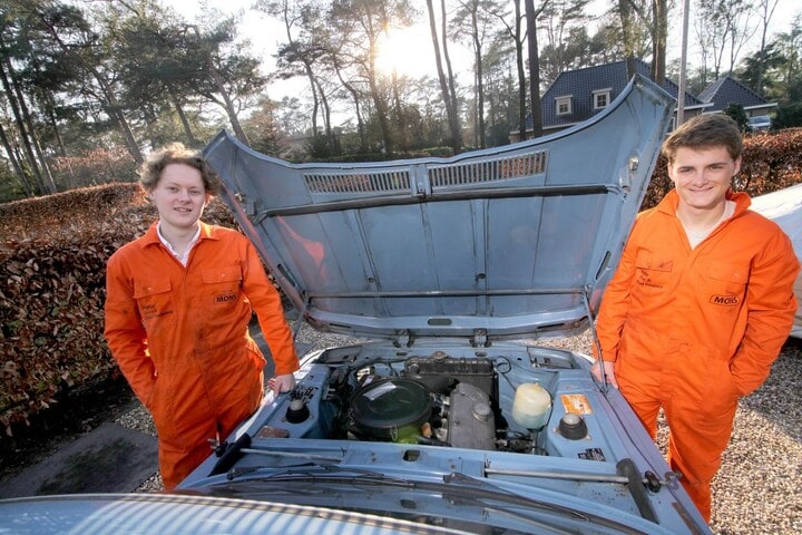 BMW 1502 restauratie