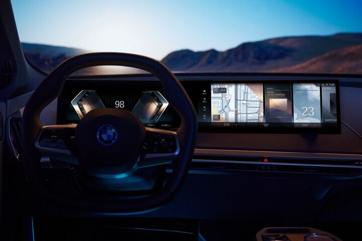 BMW iDrive 2021