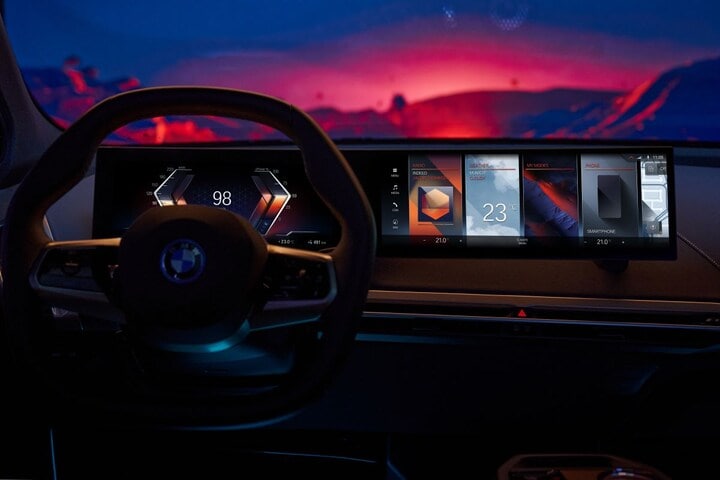 BMW iDrive 2021