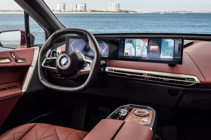 BMW iDrive 2021