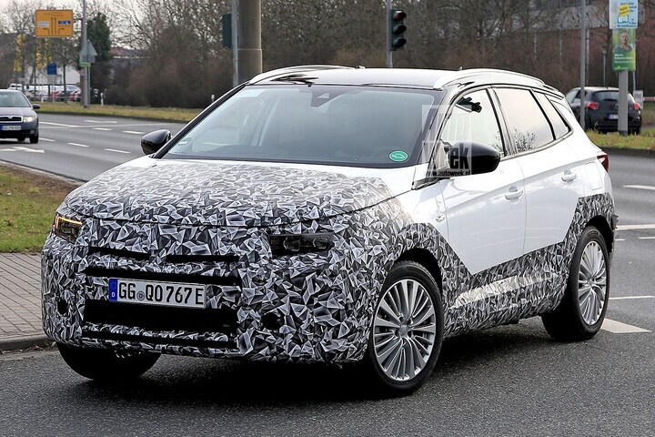 Spyshots Opel Grandland X Facelift
