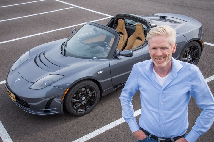 Tesla Roadster Blits Bezit