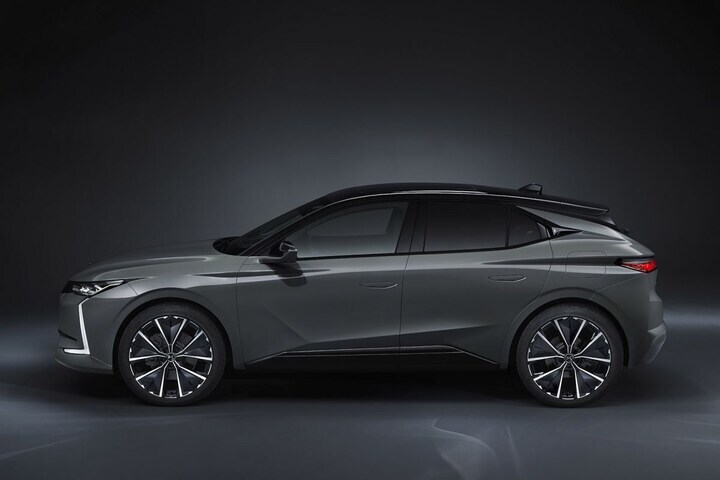 DS 4 La Premiere