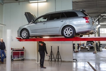 Toyota Avensis Klokje Rond