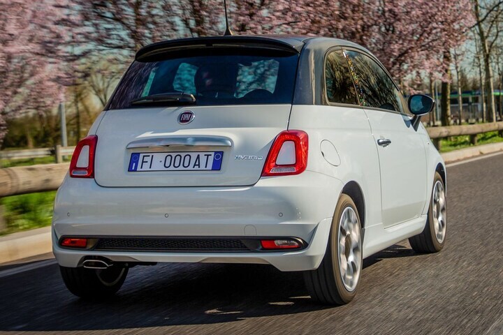 Fiat 500 Hey Google