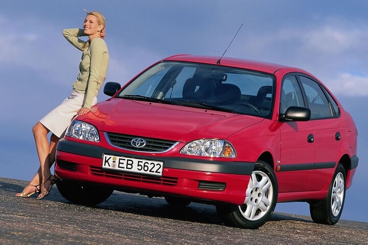 Toyota Avensis Facelift Friday