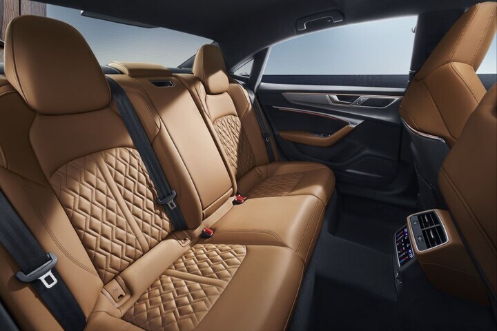 Audi A7L