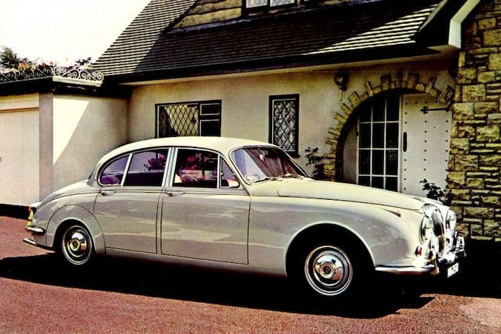 Jaguar V8 250