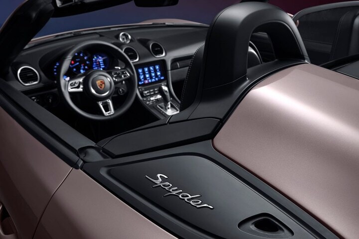 Porsche Boxster Spyder China