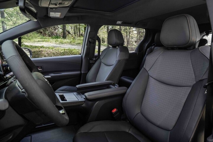 Toyota Sienna Woodland