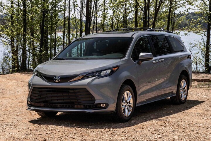 Toyota Sienna Woodland