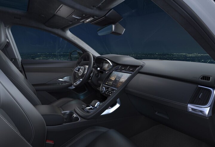 Jaguar E-Pace R-Dynamic Black