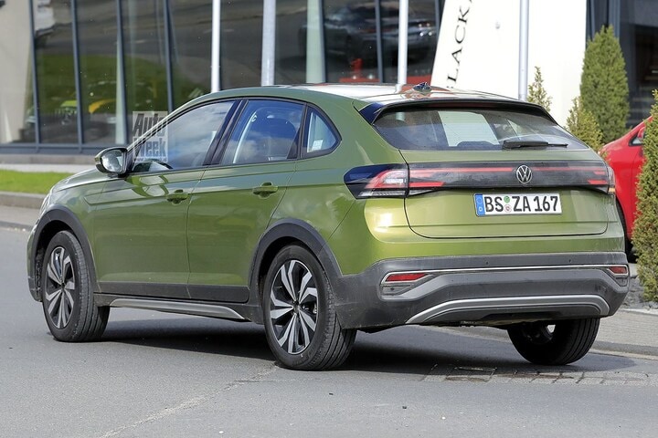 Volkswagen Taigo spyshots