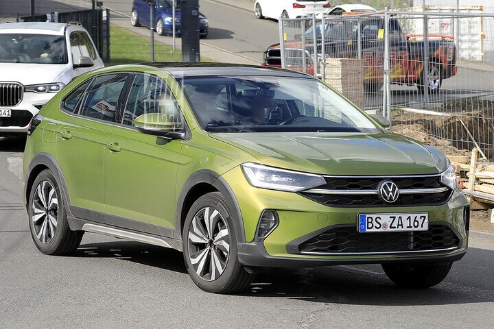 Volkswagen Taigo spyshots