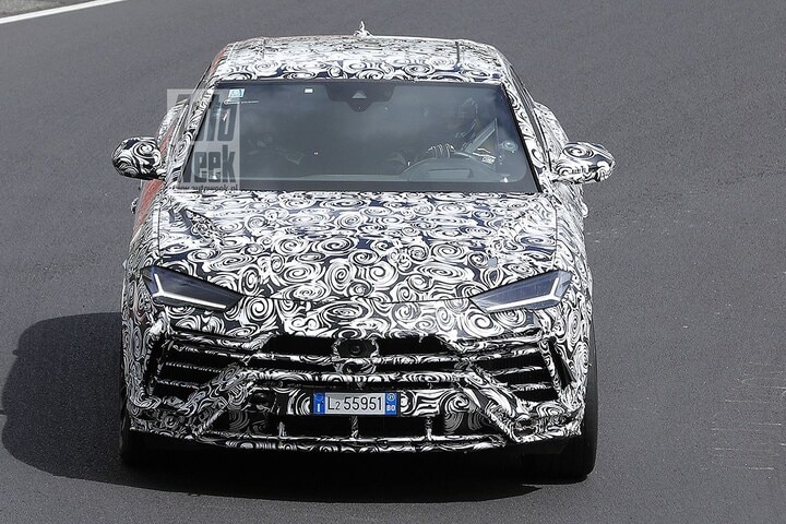 Spyshots Lamborghini Urus Evo