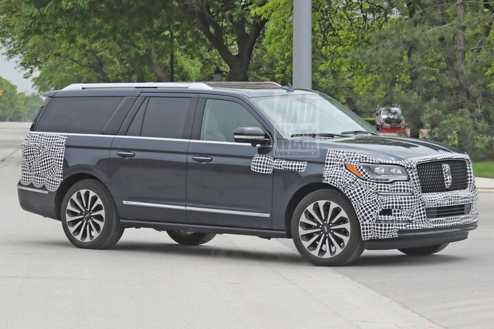 Lincoln Navigator Spyshots