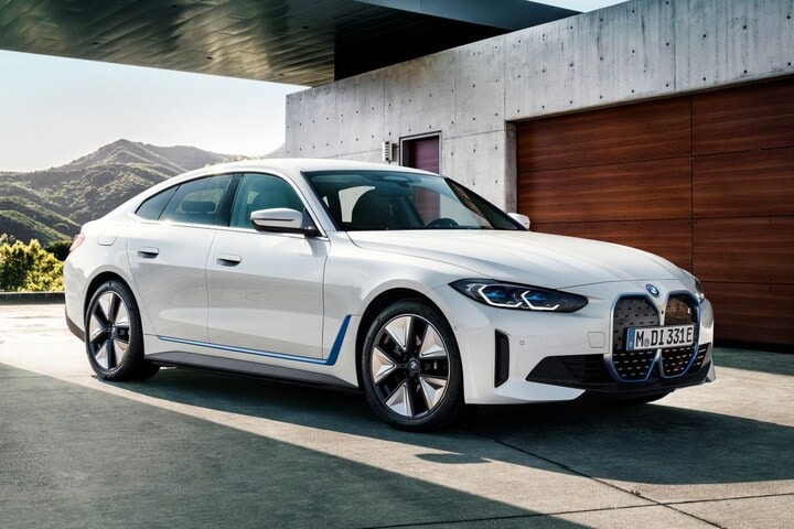 BMW i4