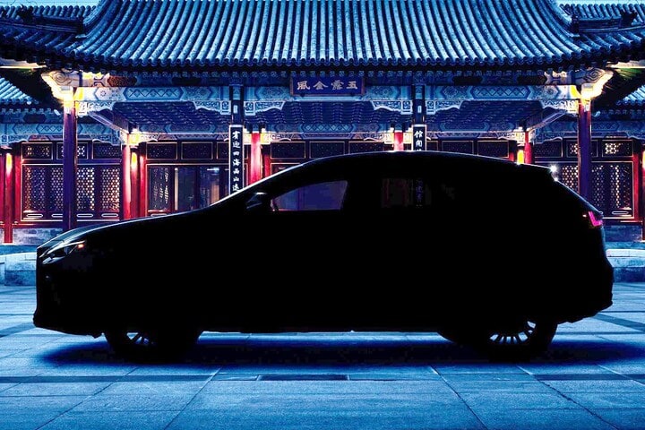 Lexus NX teaser