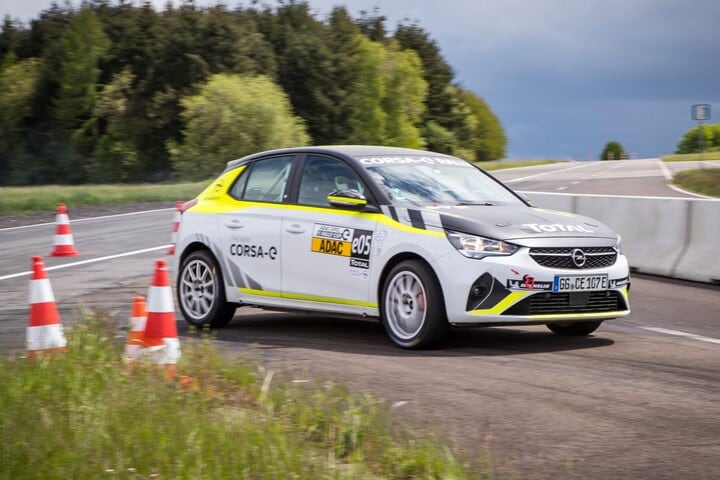 Opel Corsa-e Rally