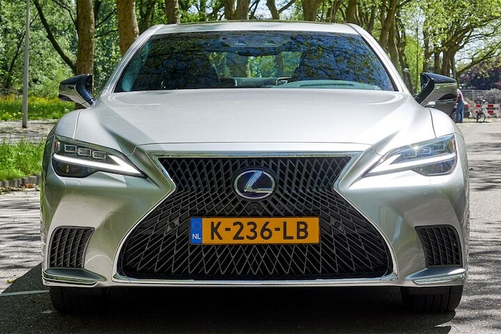Lexus LS facelift friday