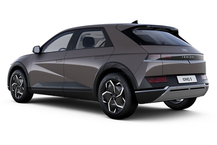 Back to basics Hyundai Ioniq 5