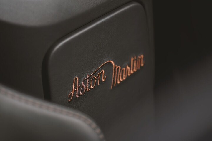 Aston Martin Vantage Q