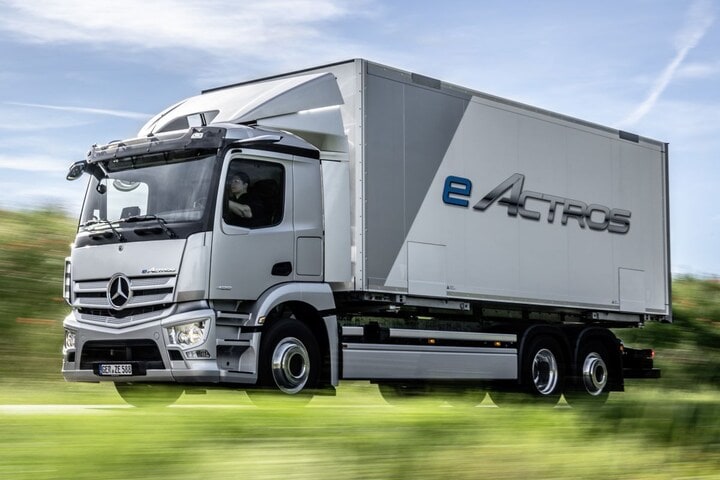 Mercedes-Benz Trucks eActros