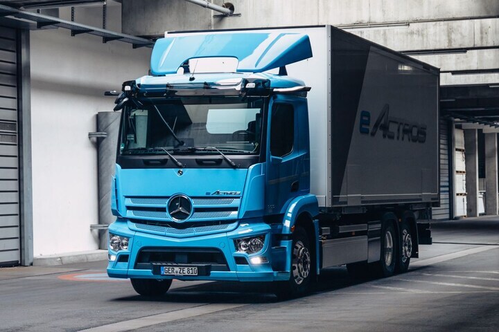Mercedes-Benz Trucks eActros