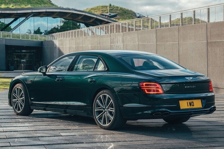 Bentley Flying Spur Hybrid