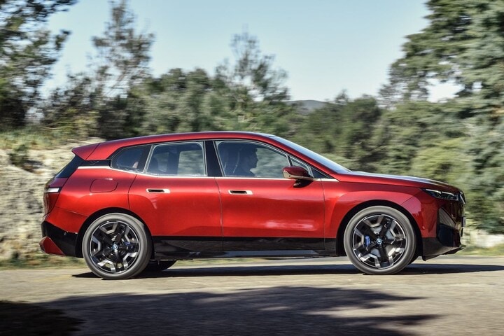 BMW iX