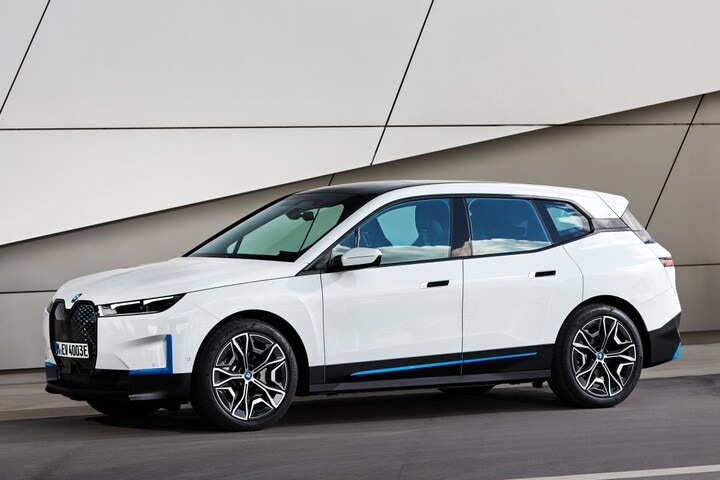BMW iX