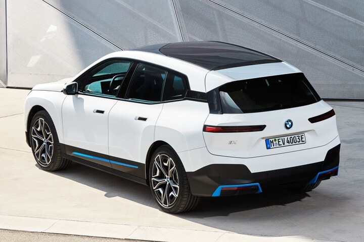 BMW iX