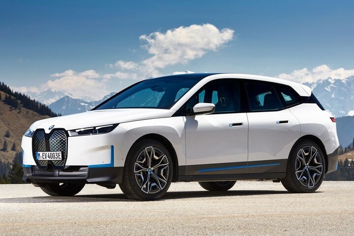 BMW iX