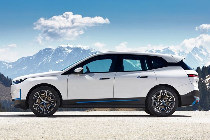 BMW iX