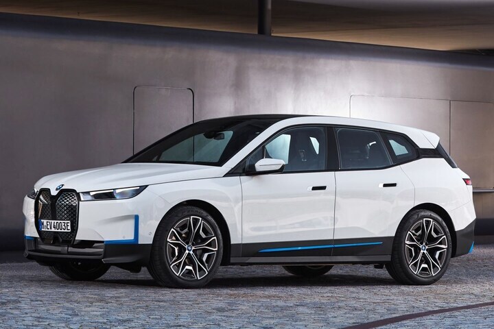 BMW iX