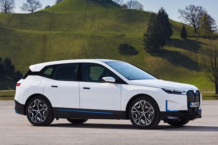 BMW iX