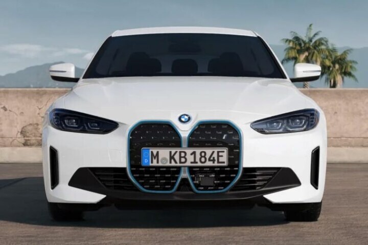 BMW i4 Back to Basics
