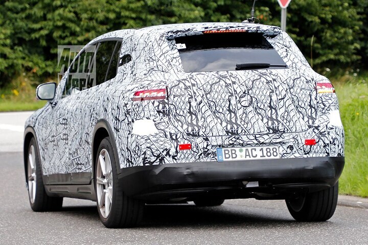 Spyshots Mercedes-Benz EQS SUV