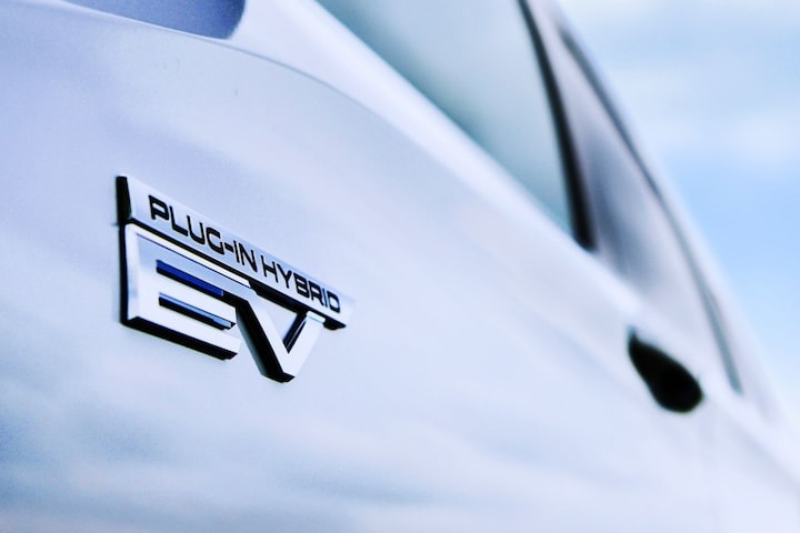 Mitsubishi Outlander PHEV teaser