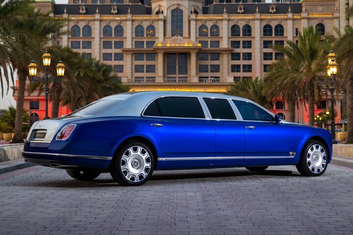 Bentley Mulsanne Grand Limousine by Mulliner