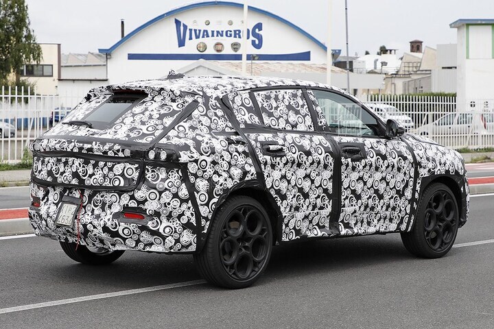Spyshots Alfa Romeo Tonale