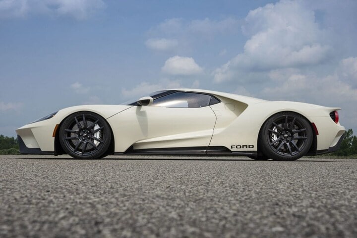 Ford GT Heritage Edition