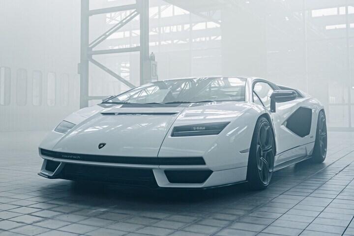 Lamborghini Countach LPI 800-4