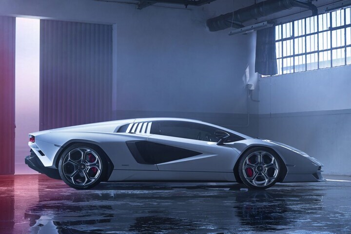 Lamborghini Countach LPI 800-4
