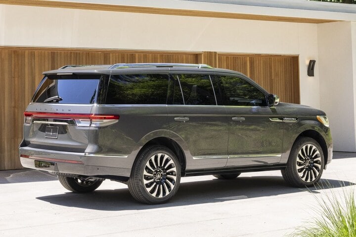 Lincoln Navigator Facelift