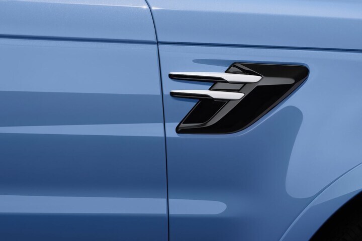 Land Rover Range Rover SVR Ultimate Edition